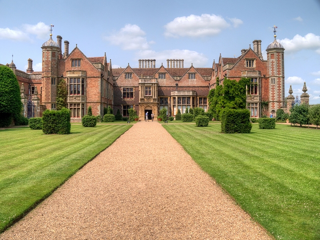 charlecotehouse